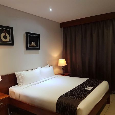 Paddy'S Hotel & Apartments Πορτ Μόρεσμπι Εξωτερικό φωτογραφία