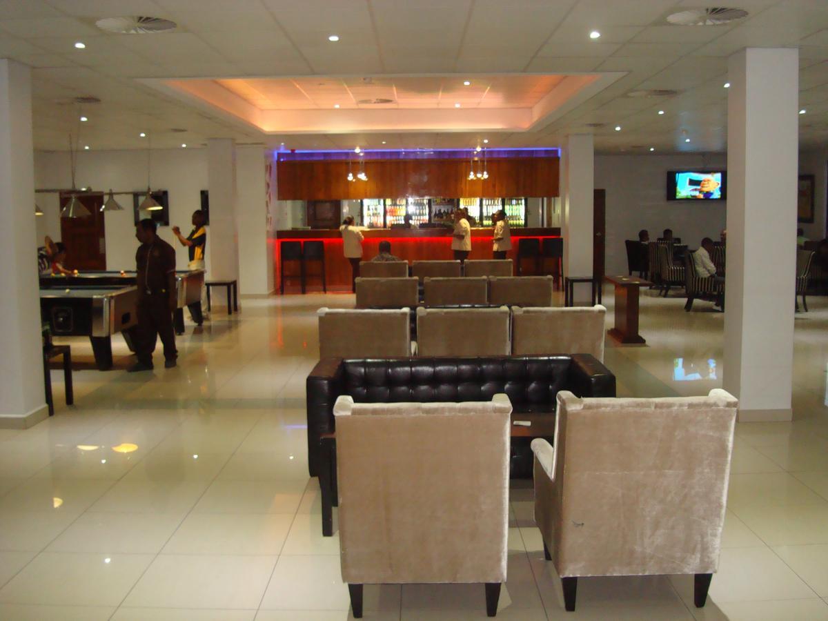 Paddy'S Hotel & Apartments Πορτ Μόρεσμπι Εξωτερικό φωτογραφία
