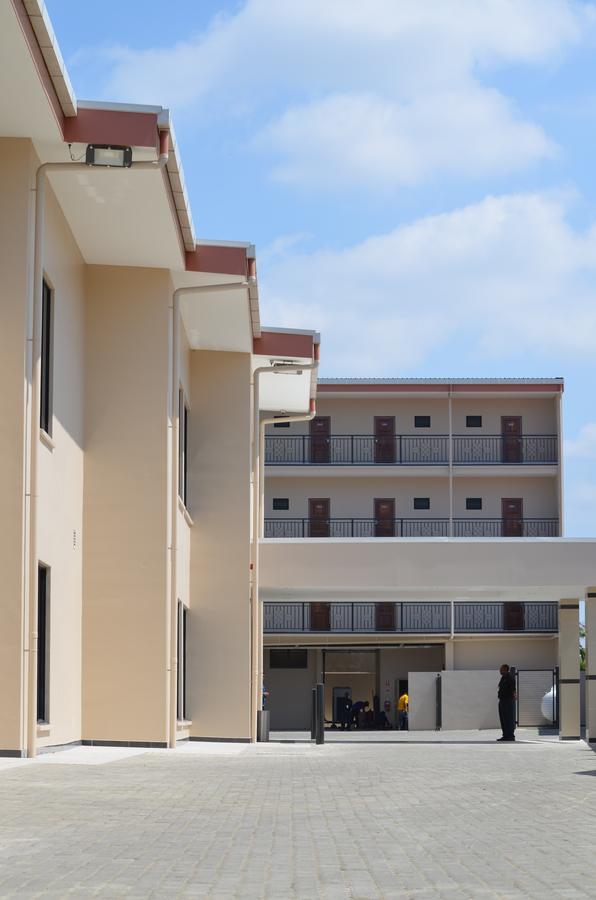 Paddy'S Hotel & Apartments Πορτ Μόρεσμπι Εξωτερικό φωτογραφία