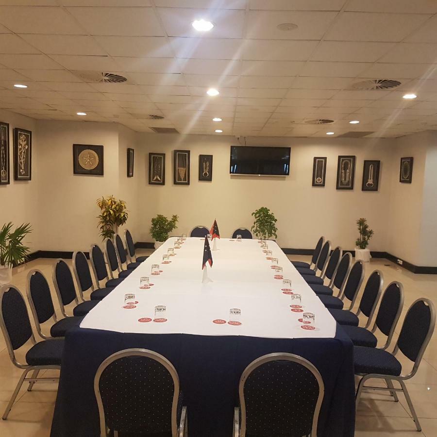 Paddy'S Hotel & Apartments Πορτ Μόρεσμπι Εξωτερικό φωτογραφία